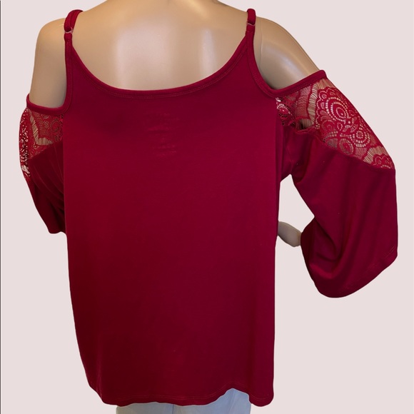 Torrid Super Soft Knits Cherry Red Cold Shoulder Top Shirt Sz 1 (1X - 14/16) VGC - Picture 7 of 8